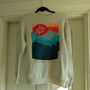 Official Zach Brown Love & Sunsets Are Free Graphic Sweatshirt- Small